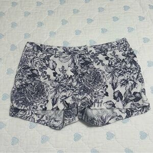 H&M Juniors Women’s Floral printed shorts - size 6 - Y2K